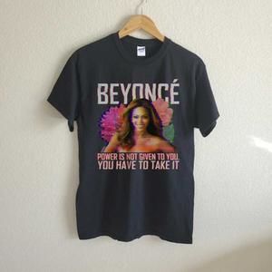 Beyoncé Unisex Black T-Shirt - Hip Hop 90's Graphics Tee